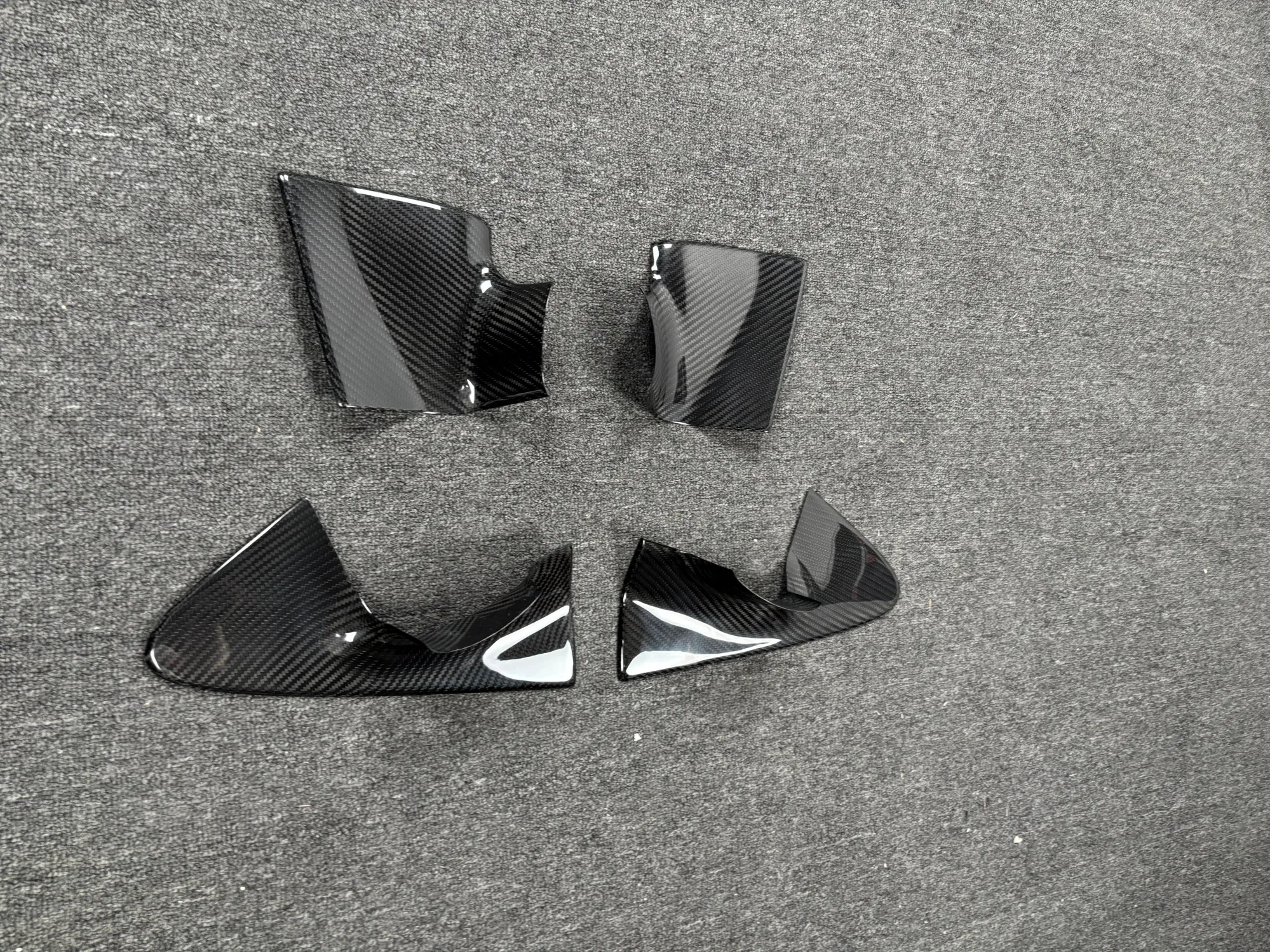 Copertura per maniglia per porta in stile OEM in fibra di carbonio a secco di alta qualità per copertura decorativa per maniglia per porta McLaren 720s