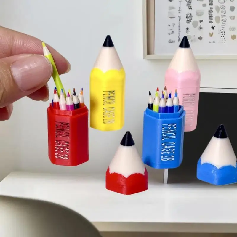 Fantasiespelset voor kinderen: 10/12 miniatuurpennen en schoolbenodigdhedenmodel voor poppenhuis, perfecte speelgoedaccessoires.