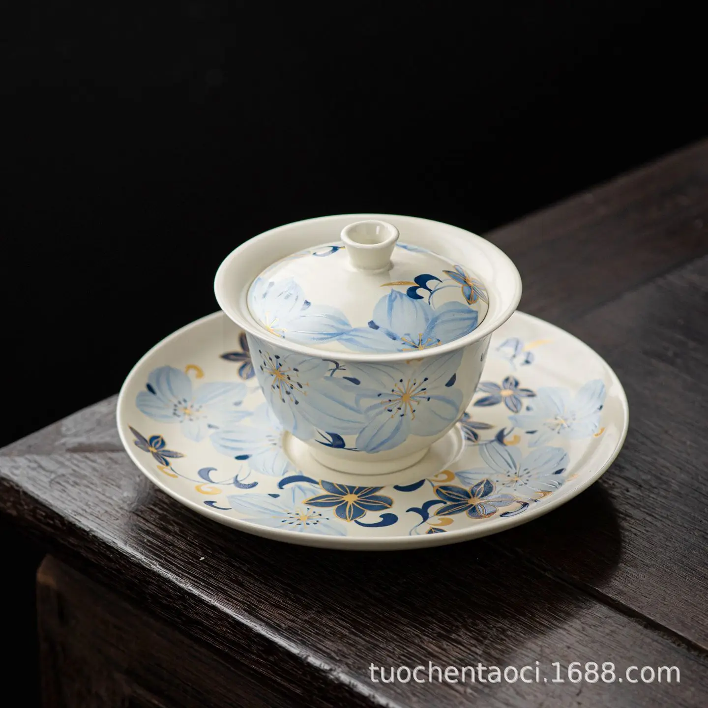 

Chinese Style Linglan Lily Sancai Bowl Tea Cup, Non Hot Hands Kung Fu Tea Set, Home Office Chinese Ceramics Retro Exquisite Gift