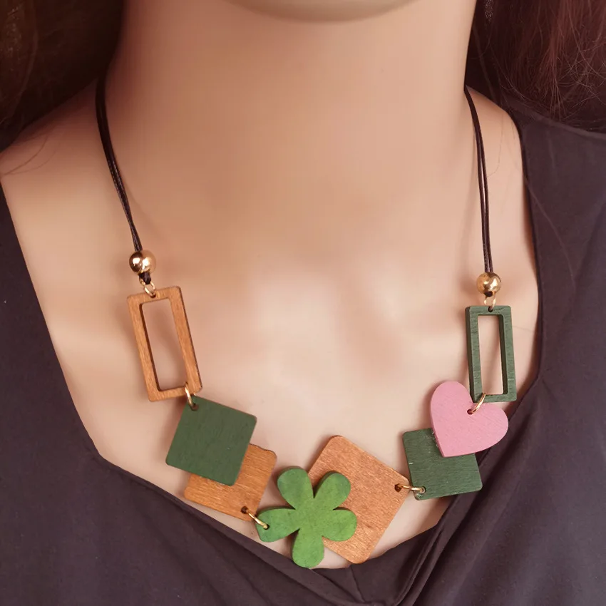 Retro ethnic style geometric wooden pendant necklace women's handmade bib necklace cross-border accessories wholesale