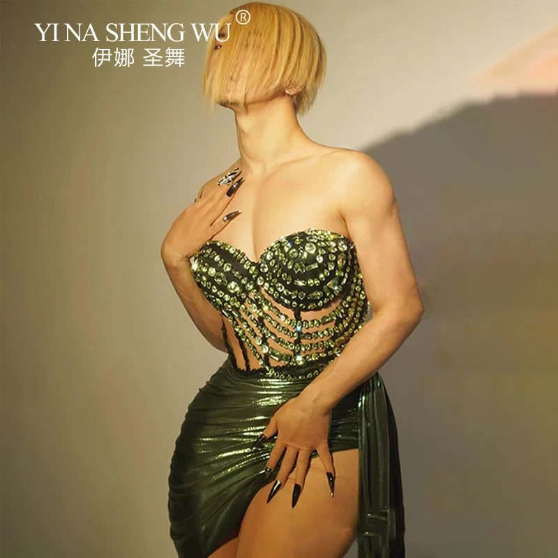 ストラップレスのセクシーなナイトクラブドレス女性衣装ステージパフォーマンスクラブパーティーダンス衣装キラキラダイヤモンド高級スカートセット
