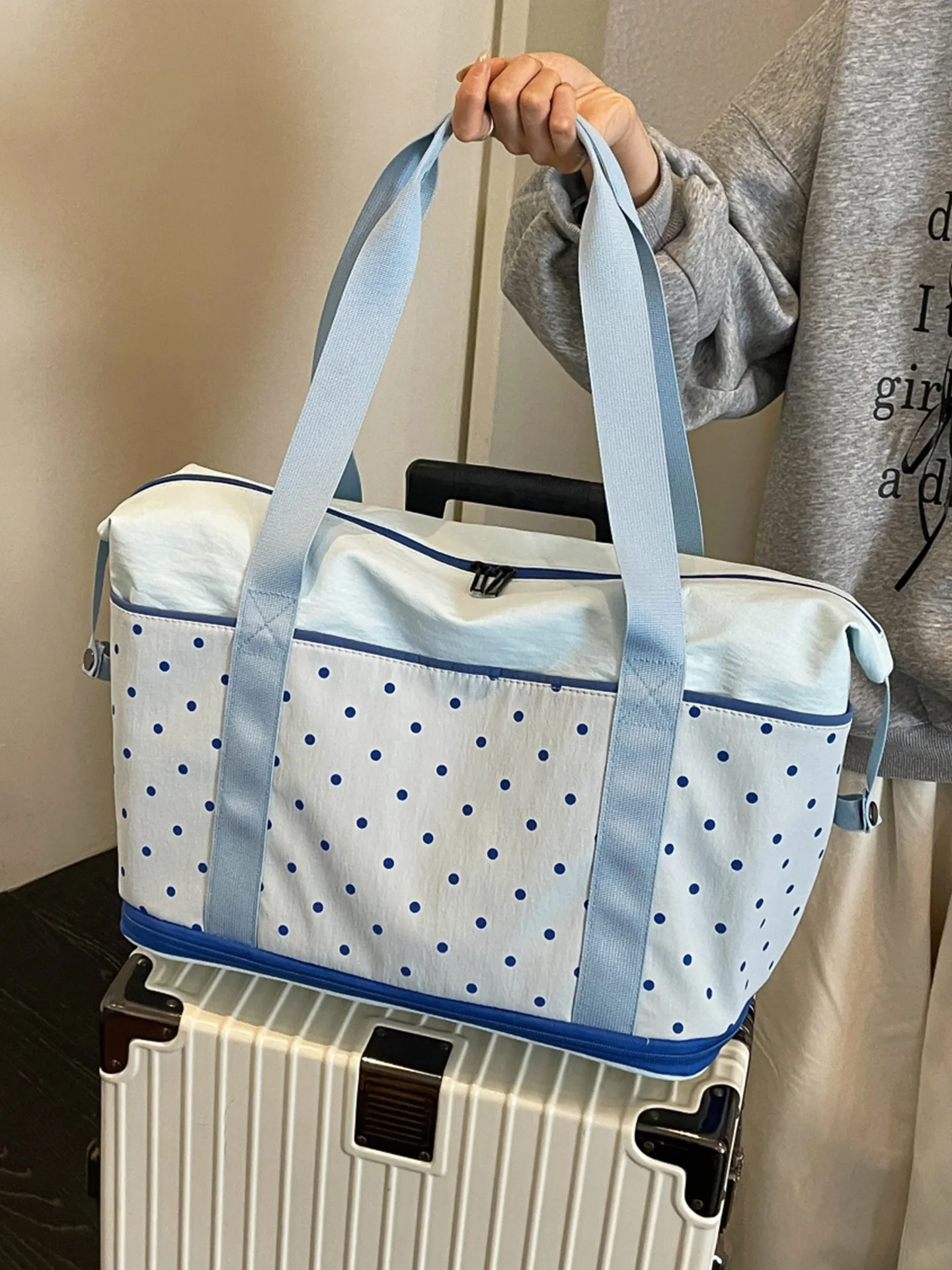 borsa-da-viaggio-a-spalla-per-donna-con-motivo-a-pois-capacita-espandibile-in-nylon-design-pieghevole-adatta-a-tutte-le-eta-con-sacca-impermeabile