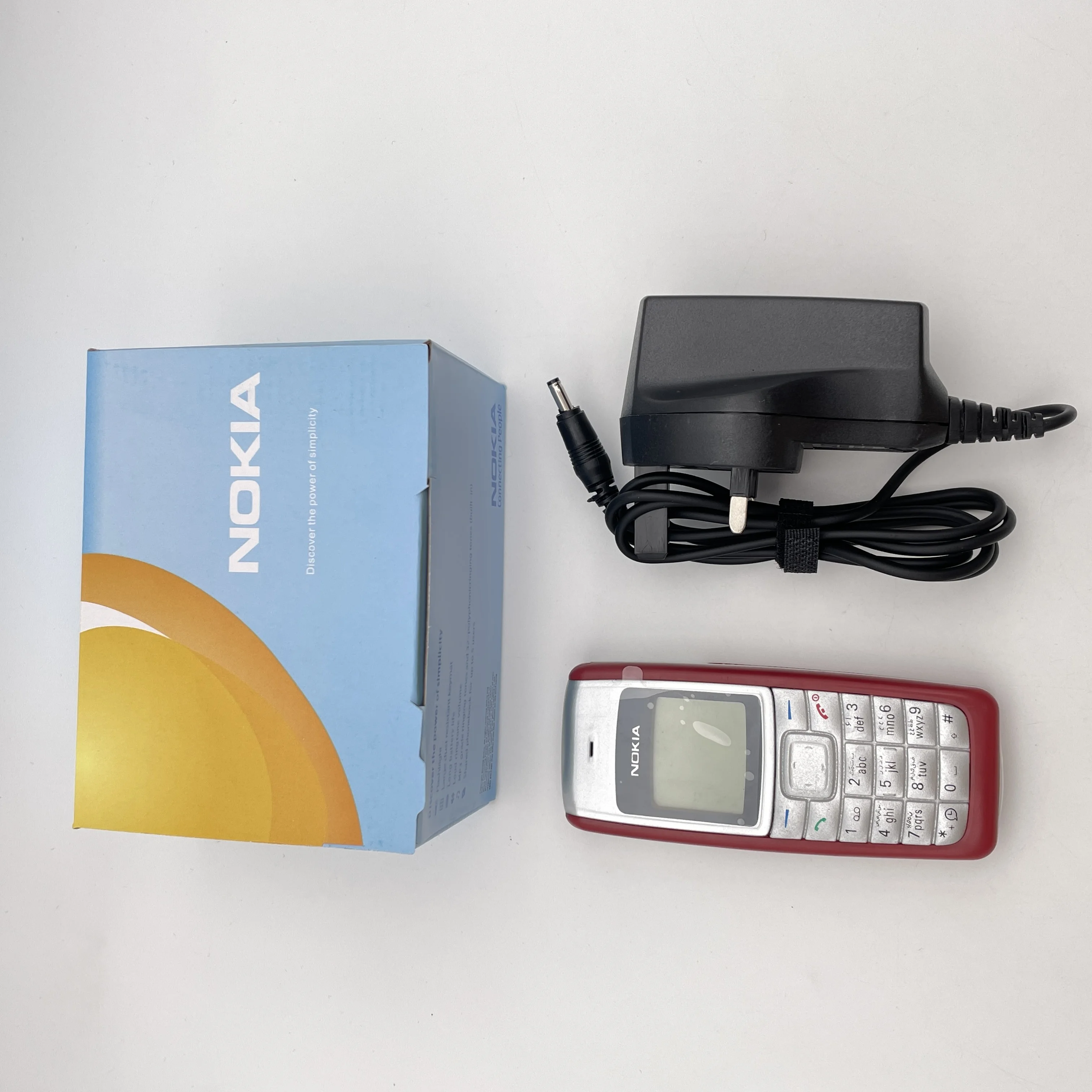 هاتف محمول أصلي غير مقفول لهاتف Nokia 1110 بشريحتين GSM 900/1800 900mAh لوحة مفاتيح أوروبية وآسيوية أكبر مصنوعة في فنلندا