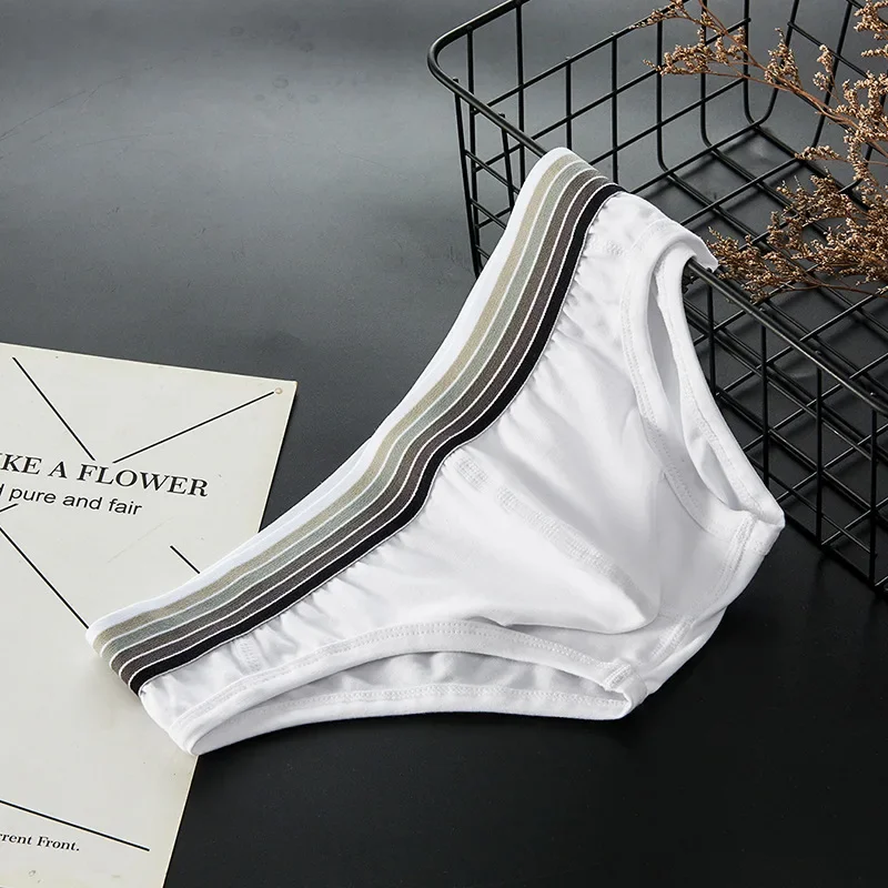 Men\'s Simple Bikini Skin Friendly Cotton Breathable Sweat Absorption Comfortable Mankini Low Waisted Bulge Pouch Hip Lift Briefs