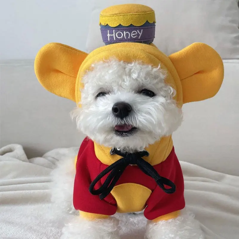 Pet autumn and winter clothes, dog sweatshirt, Pooh and piglet costumes are suitable for small and medium-sized dogs and cats