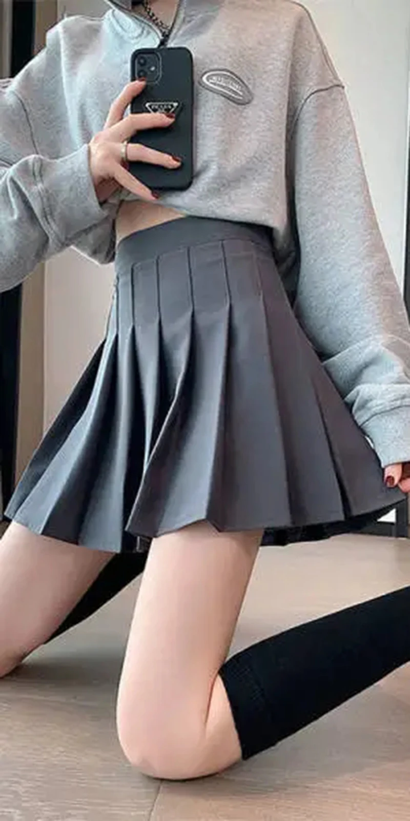 Koreanische Damen Graue Plissierte Röcke Sommer Hochgeschnittener JK Minirock Süßer Preppy-Stil A-Linie Tennis-Tanzrock – Detail 2