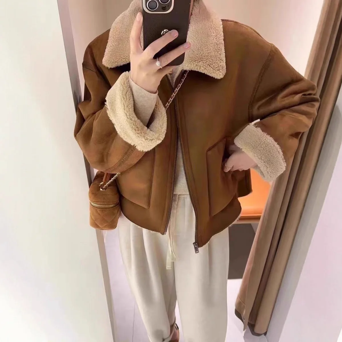 

Yaminiya New Fur Integrated Warm Lamb Wool Jacket for Women's Autumn and Winter Thick Collar Motorcycle Jacket Top Coat Women