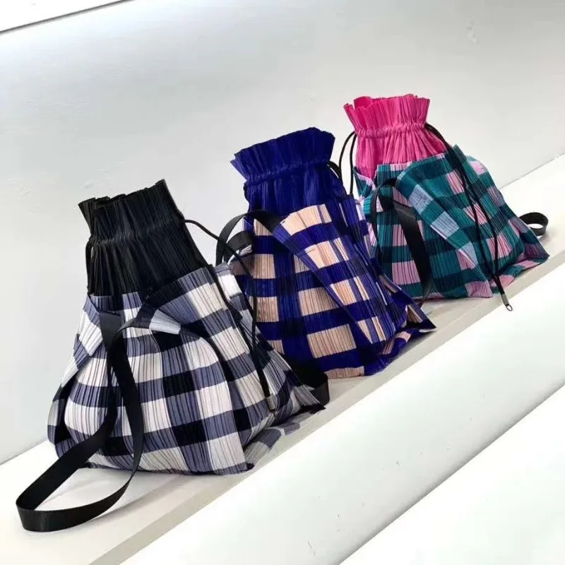 

Miyake Pleated Drawstring Multifunctional Handbag Simple Large Capacity Storage Women's Travel Shoulder Crossbody Backpacks