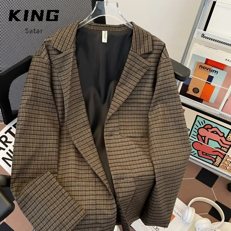 

Мужская повседневная куртка средней длины в клетку, свободного кроя, осенний дизайн, с эффектом драпировки, в стиле ретро, с воротником-стойкой, из полиэфирного волокна