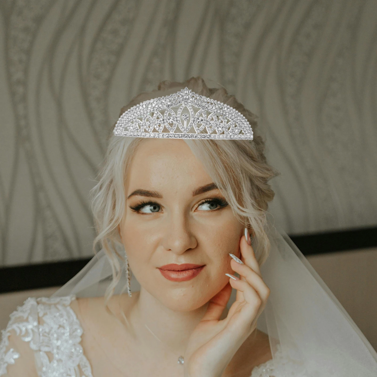 

Elegant Crown Women Princess Bridal Tiara Sparkly Comb Headpiece Luxury Costume Silver Bridal Crown For Brides Hair Accessories