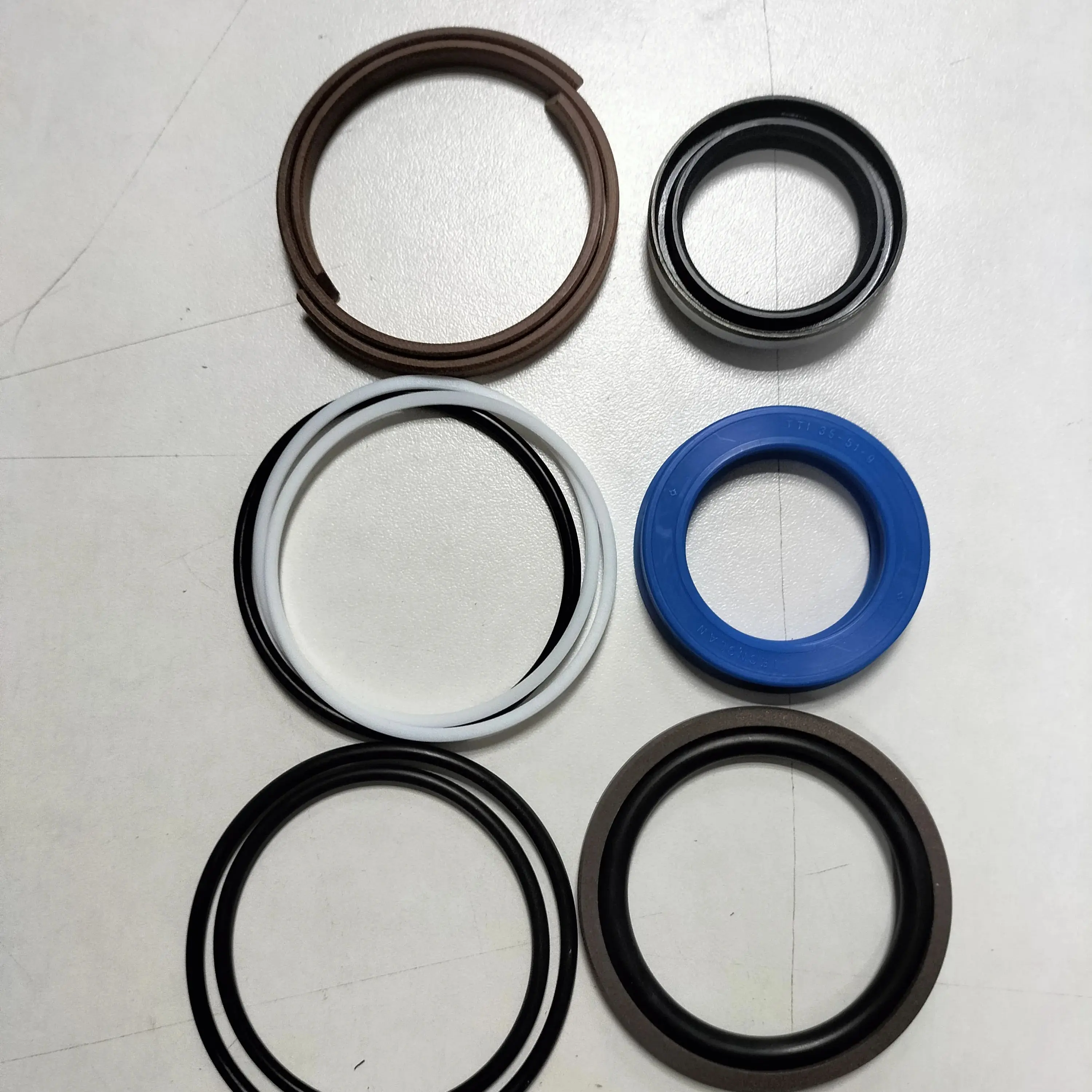 

Excavator Kubota U25-3S Cylinder Repair Kit RB511-71470 RB511-71790 RB511-71550