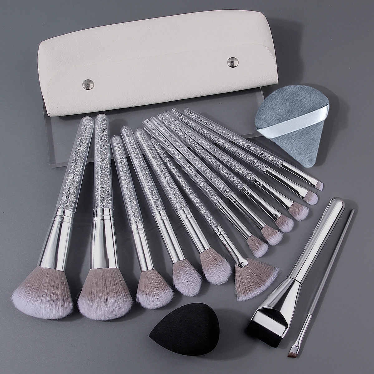 10/12/15/17pcs Professional Rhinestone Handle Makeup Brushes Set with Storage Bag Beauty Sponge Powder Puff for Face Eyes view 4