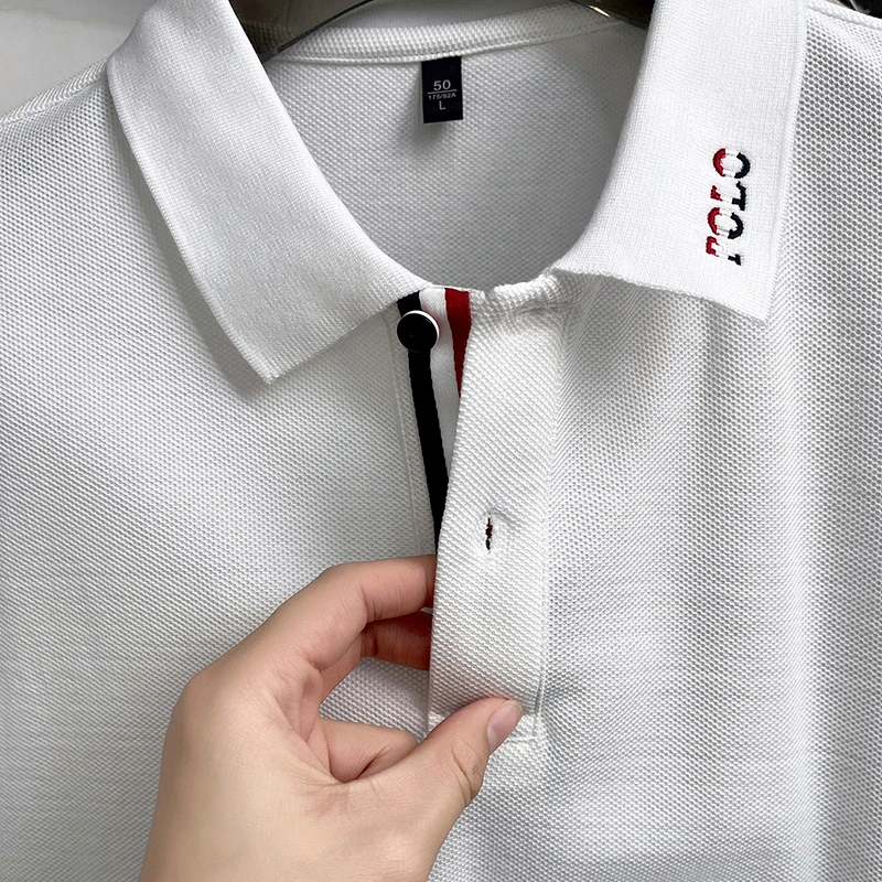 100% Baumwolle Herren Kurzarm-Poloshirt mit Kragen, Knöpfen und Buchstaben-Stickerei, Neues Sommer-Poloshirt, Lässige Mode, Atmungsaktive Herrenbekleidung – Detail 7