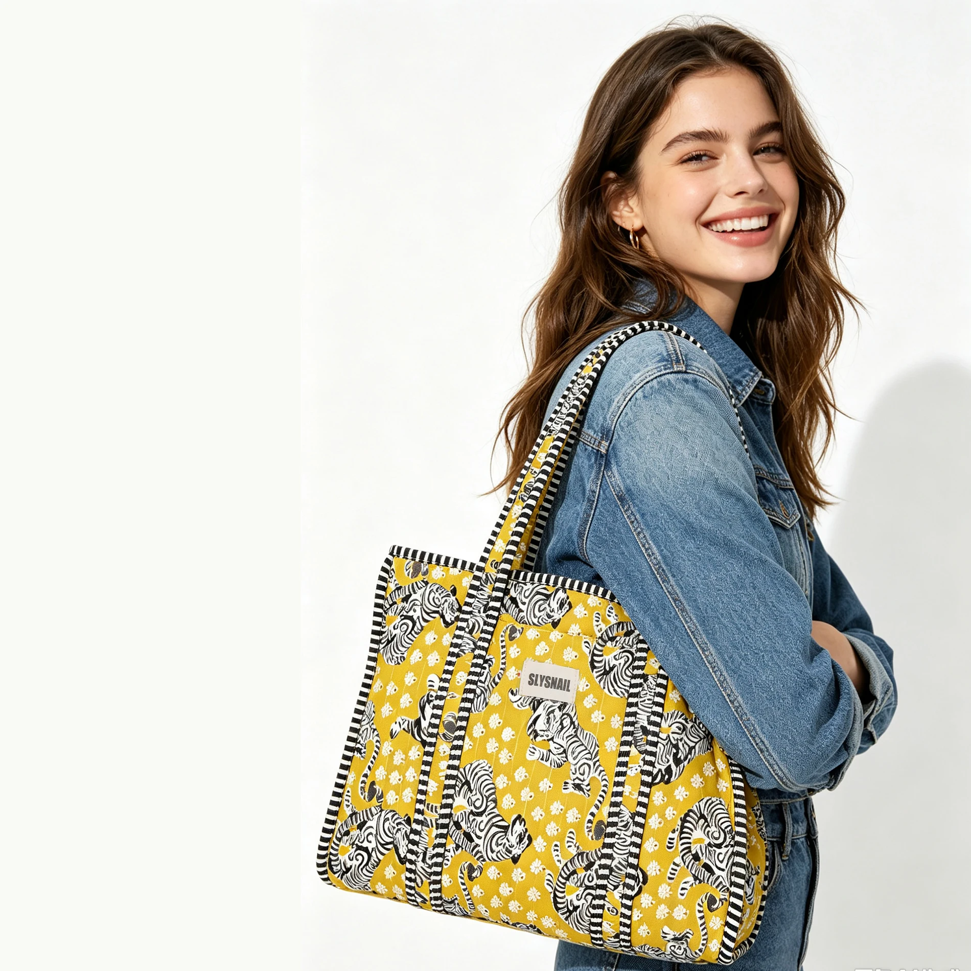 Women Medium‑Size Quilted Shoulder Tote Bag Vintage Tiger Print Cotton Handbag Striped Edge Design for Daily Use Shopping Office