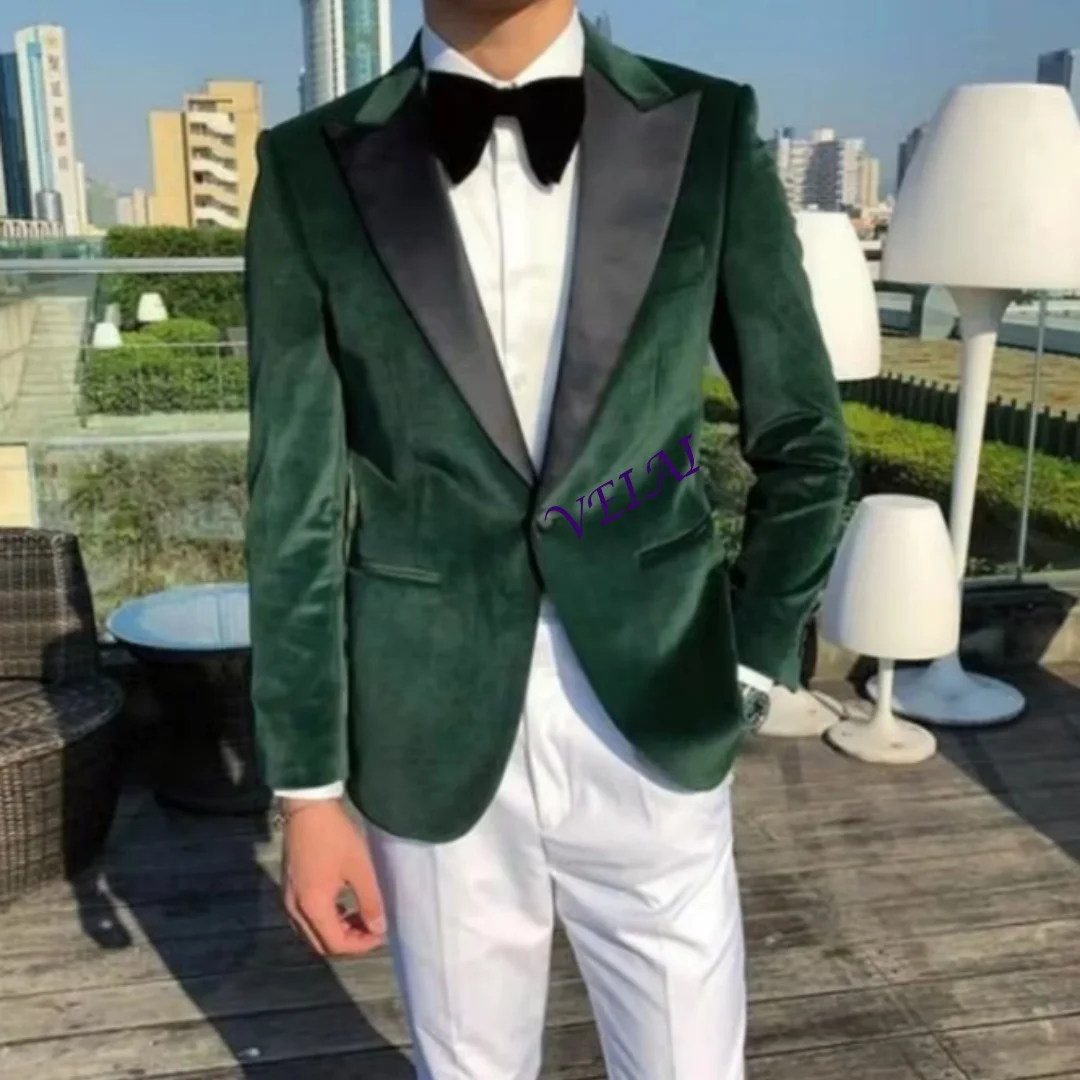 

CustomizedLatest velvet jacket green business fashionable gentleman's Italian suit jacket runway style