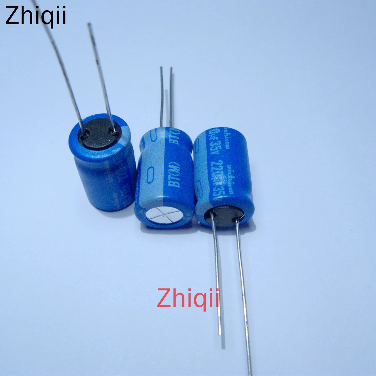 20pcs/lot Nichicon BT 220uF 35V 10*16.5mm Original new 35V220UF Electrolytic capacitor 220UF/35V Audio capacitor 125 degrees