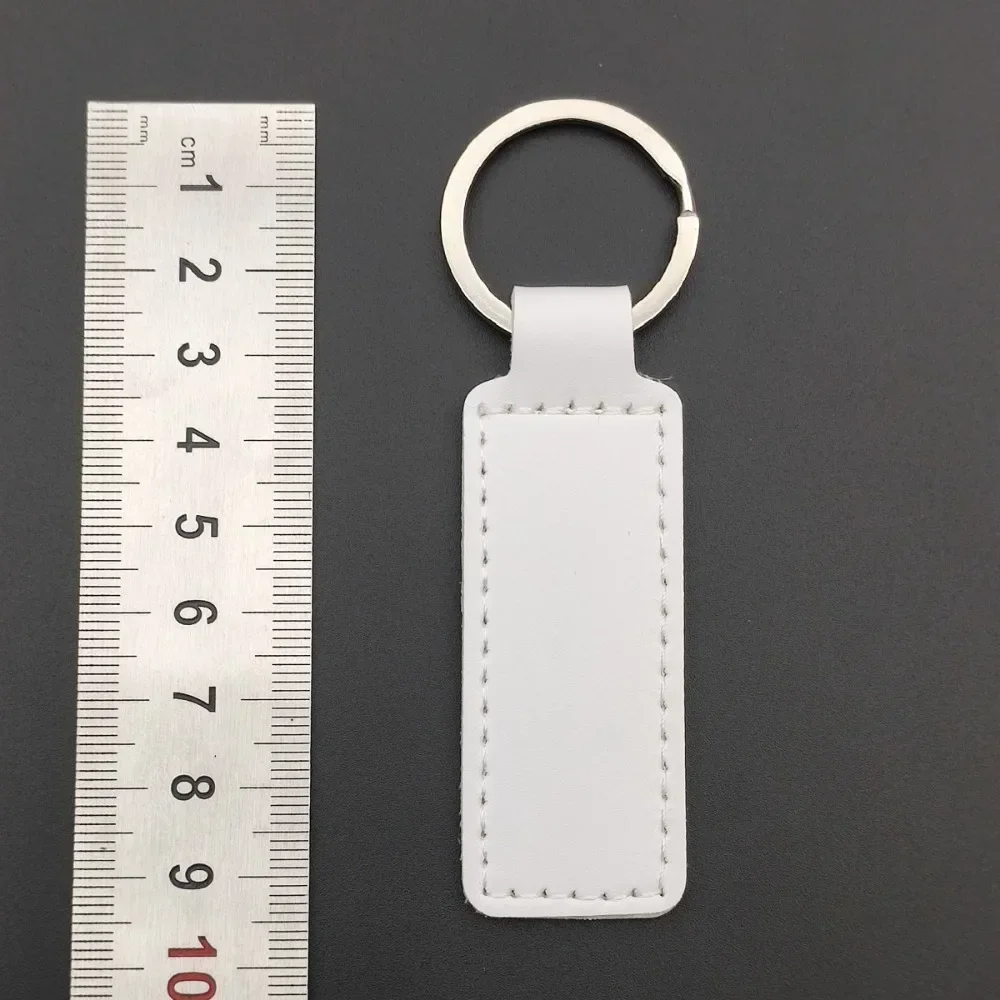 Souvenir Creative And Simple PU Car Keychain Engraving Name Custom Keychains Bulk Matte Finish Leather Metal Multiple Colors