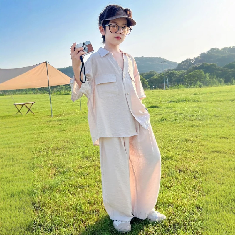 Summer Clothing 2026 New Children's Ice Silk V-neck Short Sleeved Cool and High-end Top and Pants Two-piece Set