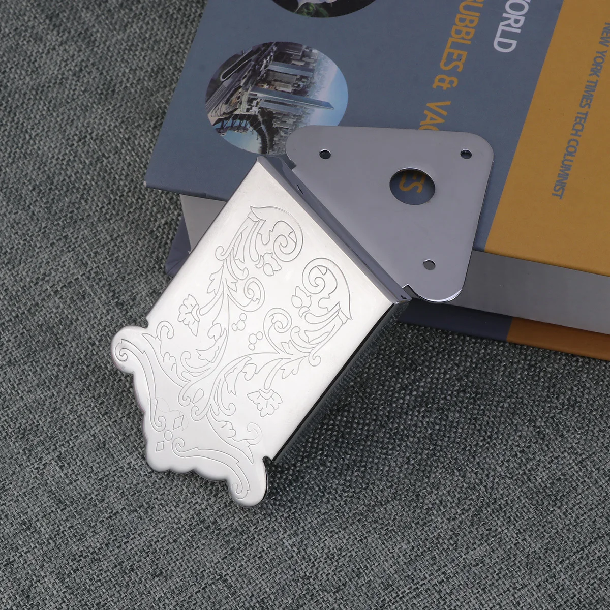 

8-String Mandolin Tailpiece Chrome 4.75*4.25*0.8Cm Shiny Finish Removable Cover Fast Easy String Change Decorative Design For