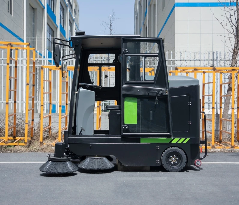 Best Quality Battery Power Electric Ride-On Sweeper Outdoor Floor Sweeper
