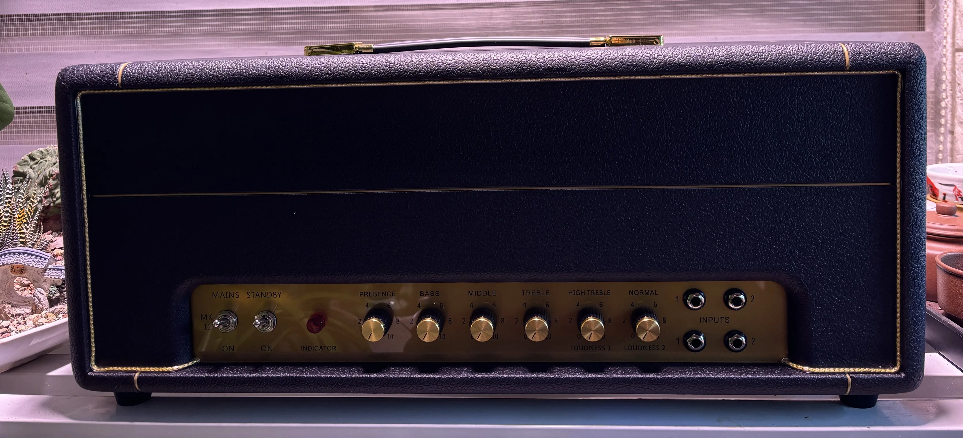 

Классический гитарный усилитель Custom Plexi1959 Valve (50-100 Вт) с эффектом PLEXI TONE и лупом для сэнд/ретурна