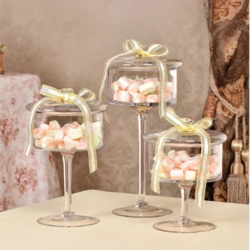 European Glass Cake and Candy Can Transparent Bulk Cans with High Tray Creative Dustproof Dessert Storage for Weddings and Home