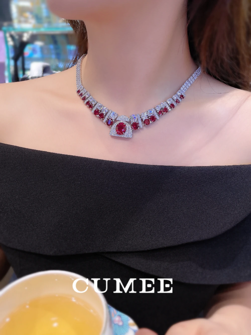 Cumee Classical Sophisticated Fashion Cubic Zirconia Ruby Necklace. 925 Silver Gold-plated for Party Engagement Holidays