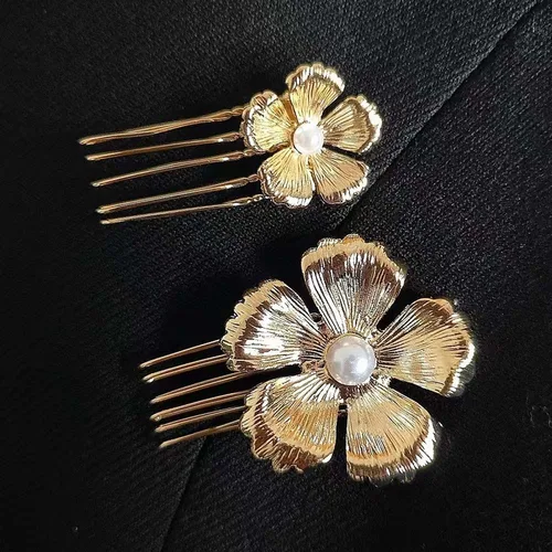Imagen 2 del producto Horquillas para el cabello con flores doradas, herramientas de peinado, Clips laterales de perlas de estilo francés, accesorios para el cabello, pasadores de aleación ondulados Retro, 5 uds.