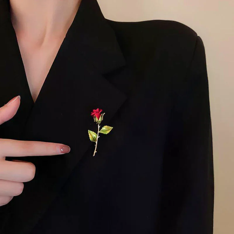Creative Beautiful Rose Flower Brooches Collection For Women Lady Elegant Flower Pin Summer Design Party Valentine's Day Gift