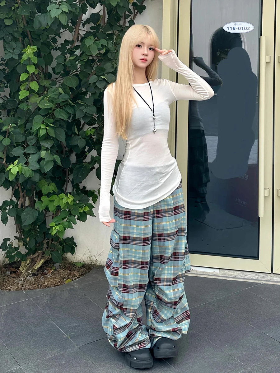 ReddaChic 8 Pockets Plaid Parachute Pants Women Loose Casual Contrast Elastic Waist Shirring Wide Leg Cargo Pants Retro Clothes