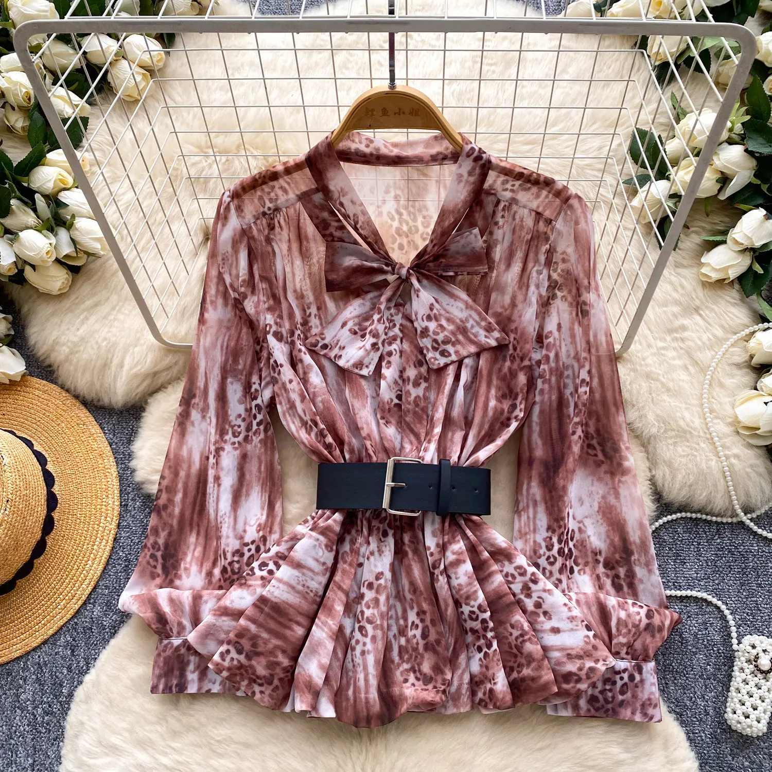 

Women Leopard Tie Dye Shirt Bow Lace Up Tops Long Sleeves V Neck Pullover Thin Loose Fit Office Lady Elegant Casual 2026 Spring