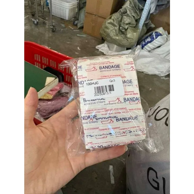 Bandages imperméables à la mode, tampons adhésifs respirants et rembourrés pour le soin et la Protection des plaies, 100 pièces/sac