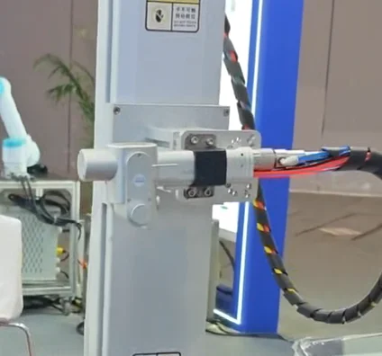 High Performance SUP32C 3000W Rust Removal Laser Head With New Digital Drive Fast Motor Response High Positioning Accuracy