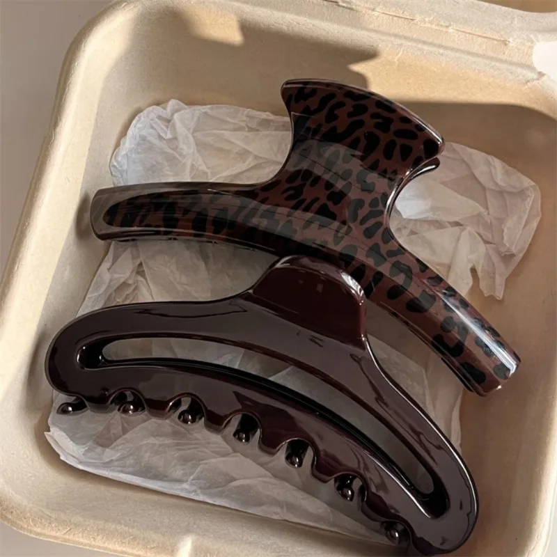 

1 шт. Большая заколка для волос с леопардовым принтом, женская, очаровательная, в ретро-стиле, модный и дерзкий аксессуар, стильный головной убор для девушек, для повседневных образов