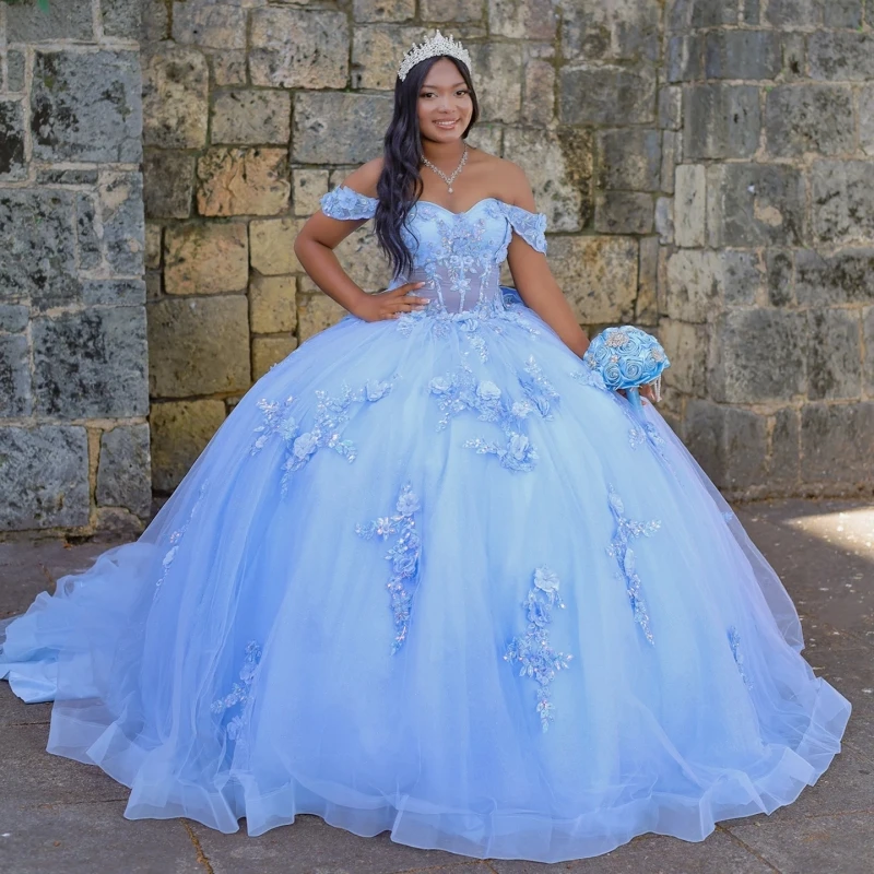 

Небесно-голубое блестящее платье для квинсеаньеры, бальное платье с открытыми плечами, аппликацией из цветов, бисером, кристаллами, бантом, из тюля, для дня рождения, на 16 лет
