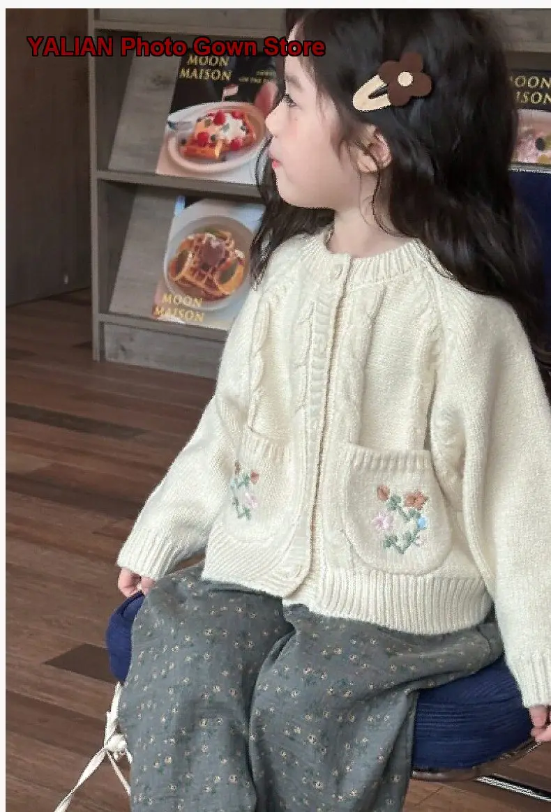 Girls Japanese College Style Contrasting Color Knit Jacket Round Neck