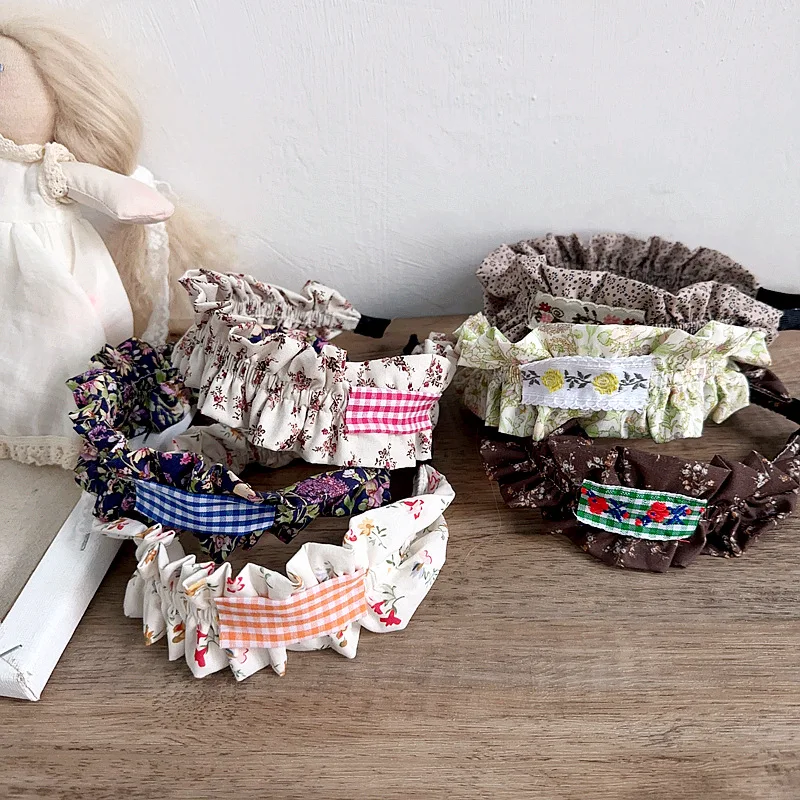 

All-Season Vintage Floral Ruffled Embroidered Patch Headband for Girls Retro Floral Ruffled Embroidered Patch Headband for Girls
