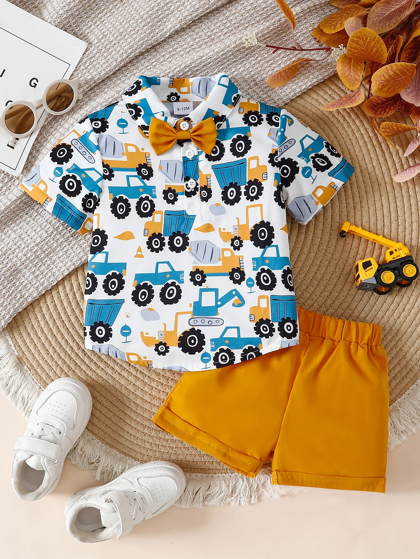 Adorable Trendy SS2026 Baby Boy Car/Dinosaur Print Short Sleeve Shirt & Shorts 2pc Set (0-4Y): Soft Cotton, Ideal for Home Casua