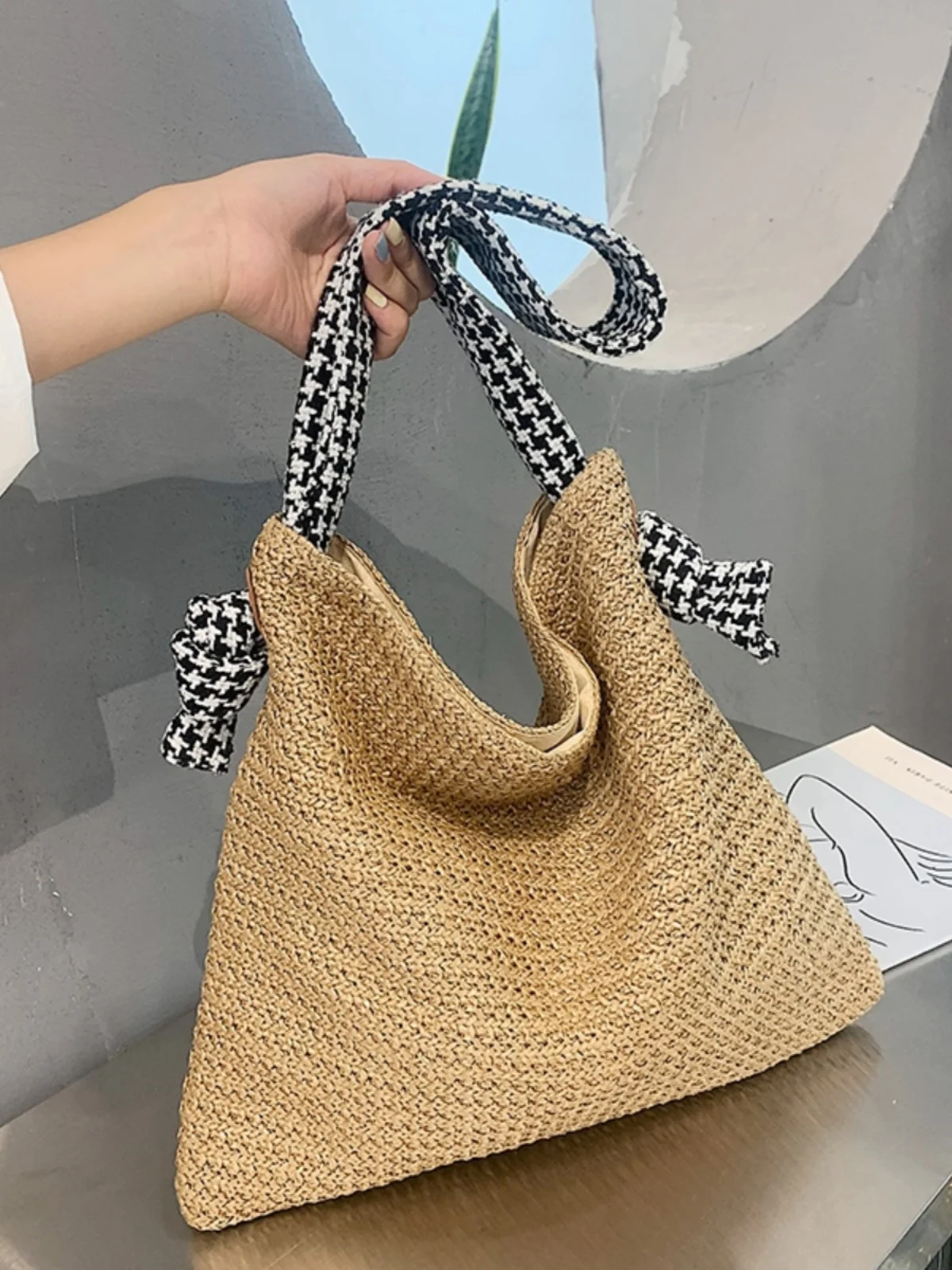 Adorable Autumn Winter Straw Woven Shoulder Bag with  Knot Student Youthful Tote Bag Soft Handbag Pure Color Pattern