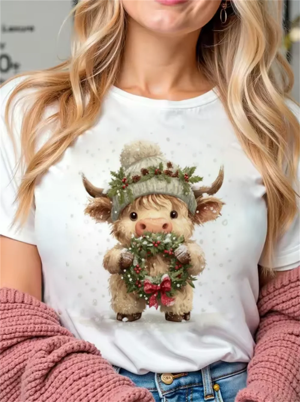 Christmas Highland Cow Sled Printed Women's Pattern Clothing Cute T-Shirt Printed Cartoon Casual Style Round Neck Top T-Shirt