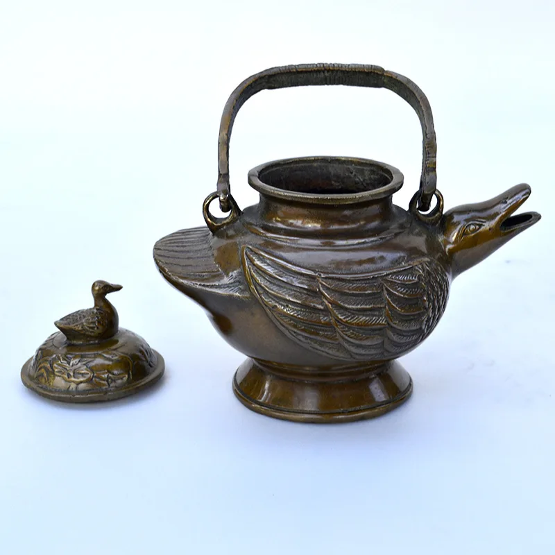 Handmade metal crafts for business and office use, pure copper kettle, duck teapot ornament