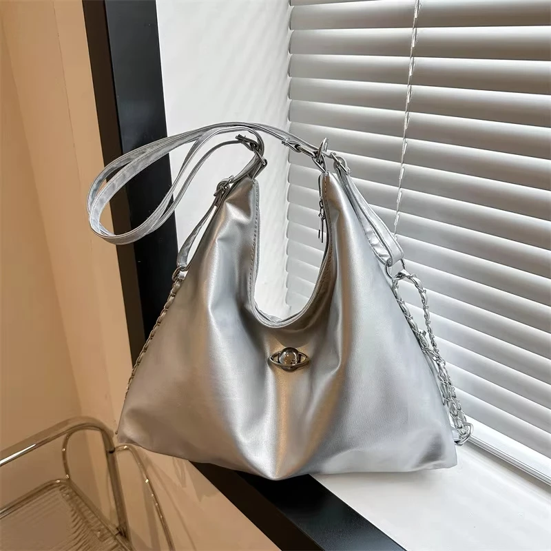 

Серебряная сумка премиум-класса с текстурой, женская сумка на плечо, большая вместительная сумка на одно плечо, пригородные рюкзаки