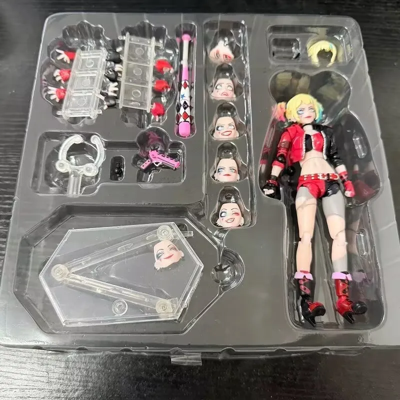 In Stock Revoltech Harley Quinn Kaiyodo Suicide Squad Movable Joint Model Collectible Ornament For Comic Fans Table Interior view 5