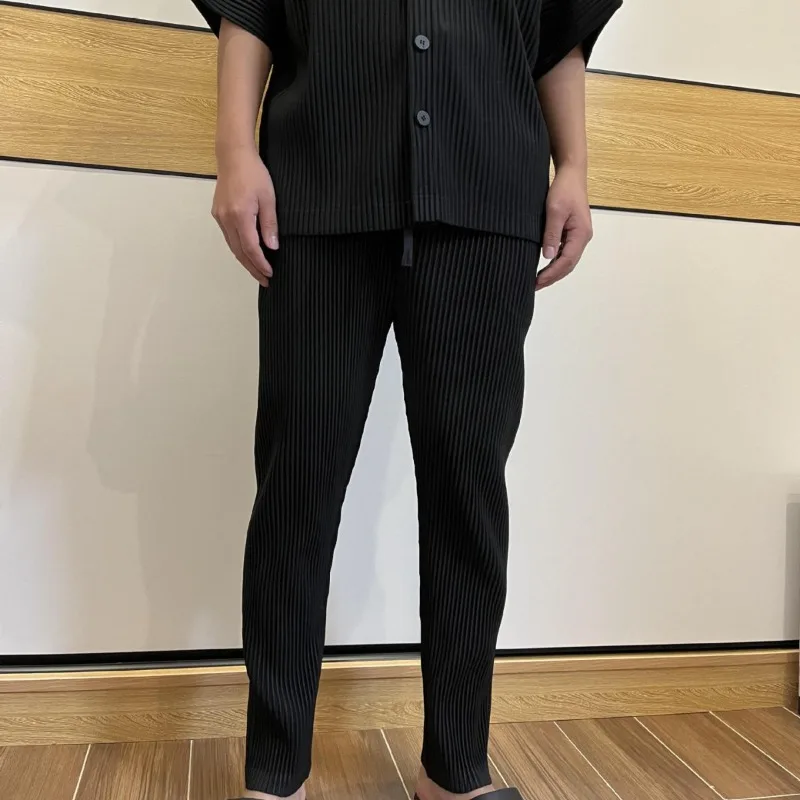 

Miyake Pleated Summer Man Pants Japan Style Cropped Trousers Men Clothing Casual Nine-point Straight Leg Pants Loose Streetwear