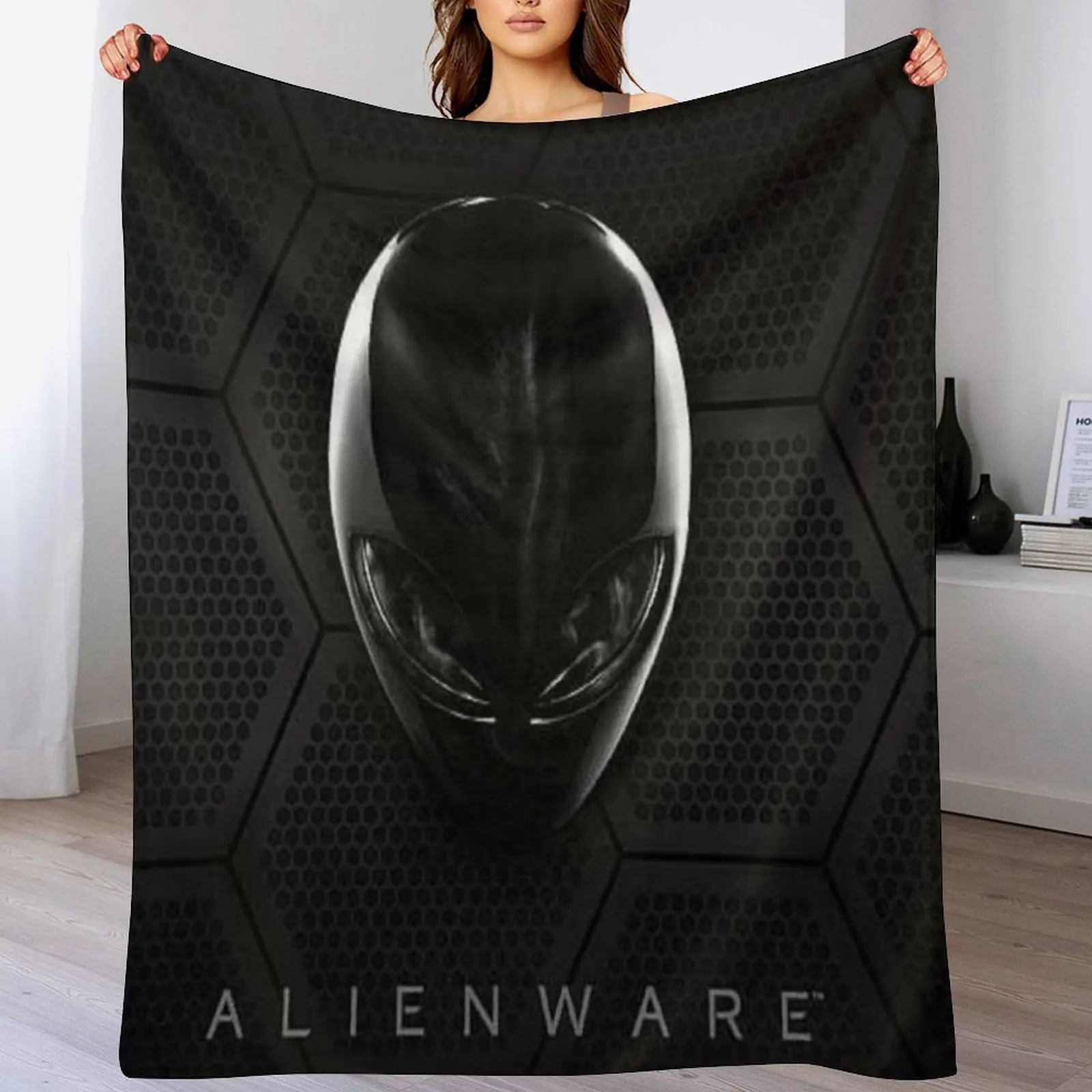 

Alienware PC gamer art Throw Blanket