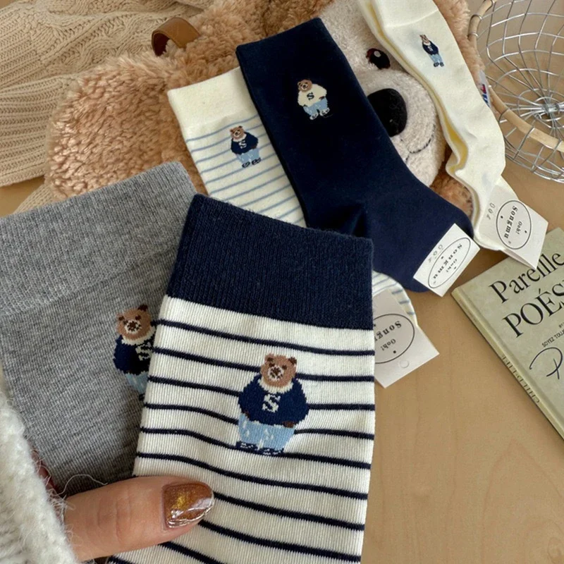1/5 Pairs Women's Mid-Calf Socks Cartoon Bear Retro Striped Design Comfortable College Style for Autumn Winter Ankle Socks