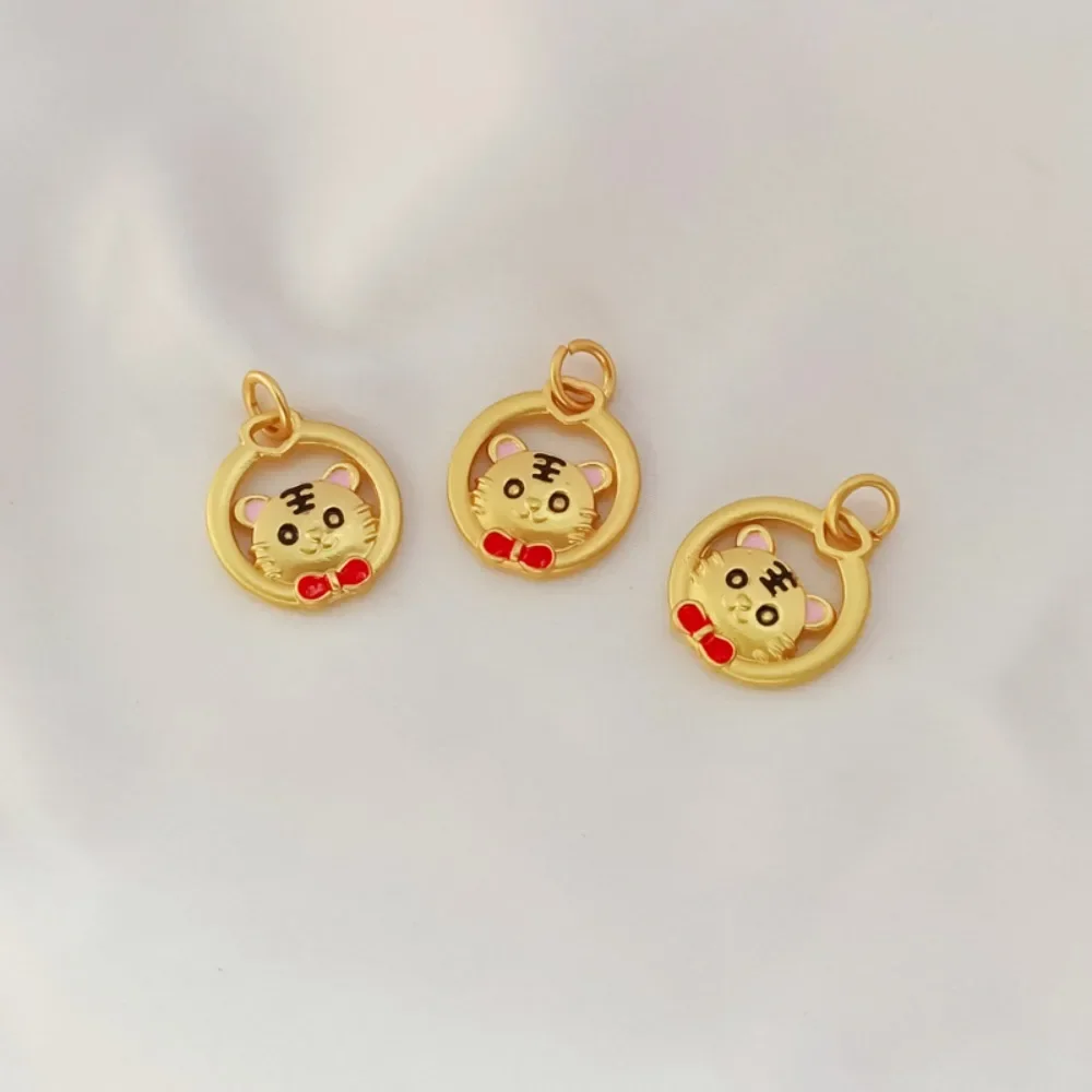 

Ancient-style Gold 18K Gold-plated Oil-dripping Cute Tiger Heart Ring Pendant Bracelet Beaded DIY Handmade Jewelry Accessories