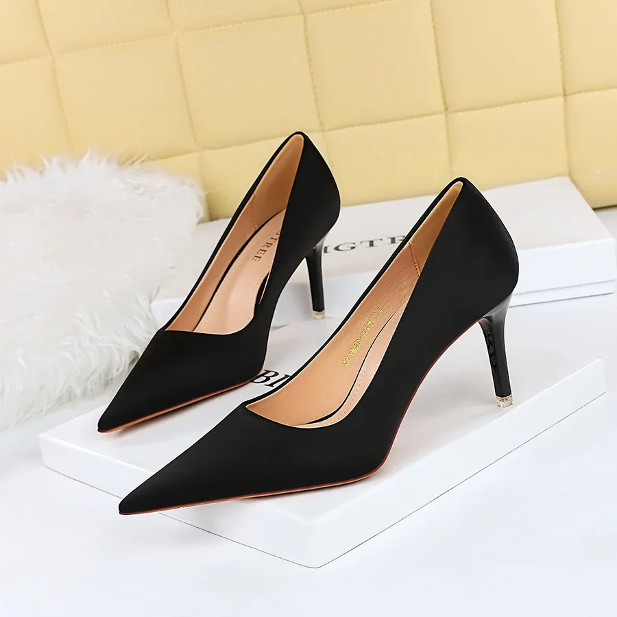 Women Pumps Korean Fashion Simple Versatile Shoes Thin High Heel Shallow Mouth Pointed Silk Satin Women's Singles  туфли женские