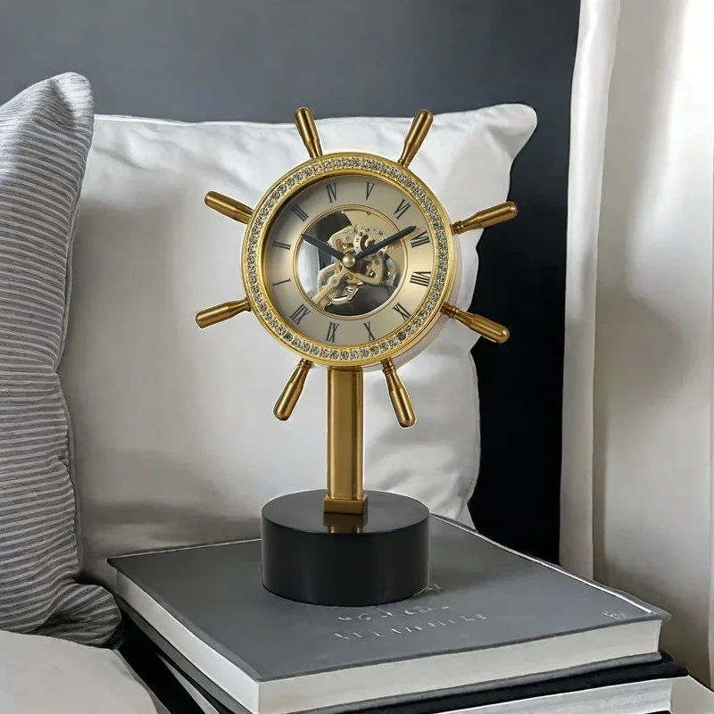 

European light luxury brass clock ornament, high-end sense, fashionable atmosphere, desktop helmsman desk clock