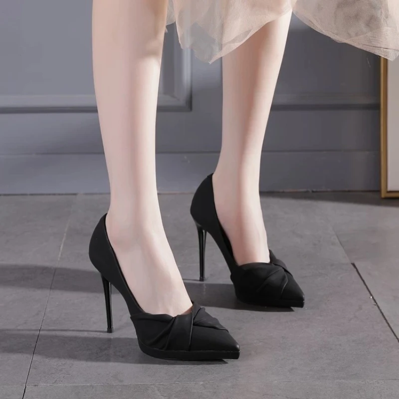 

Модные женские туфли 2025 года в европейском и американском стиле: сексуальные туфли на тонком каблуке, остроносые босоножки из ПУ, элегантные офисные туфли на высоком каблуке для девушек